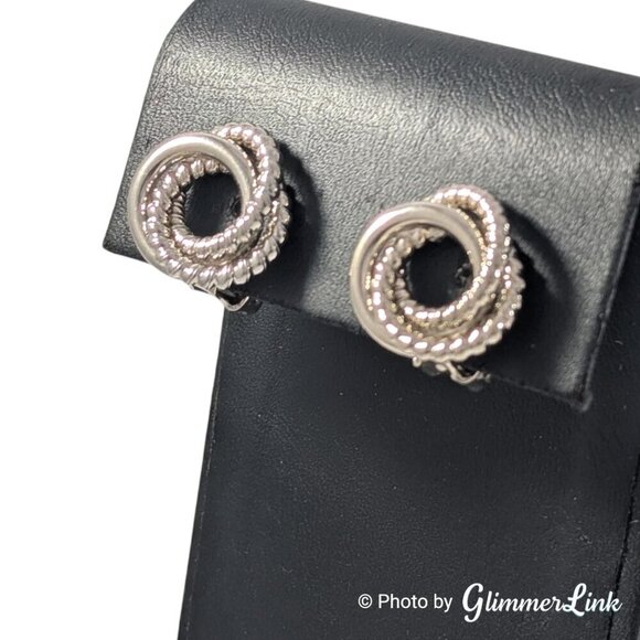 Vintage Lisner Knot Small Silver Tone Clip On Earrings - Picture 3 of 11